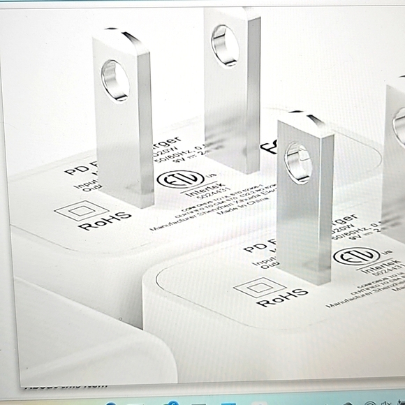 NWT Lazerbuilt New 4 pack USB C wall Super Fast Chargers - Picture 2 of 6